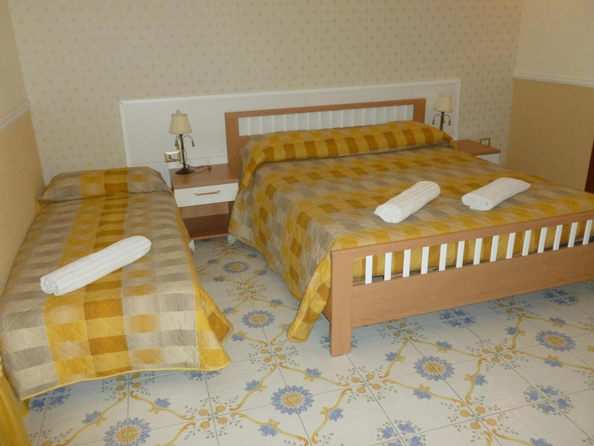 Bed and Breakfast Olimpo Degli Dei à Naples Chambre photo